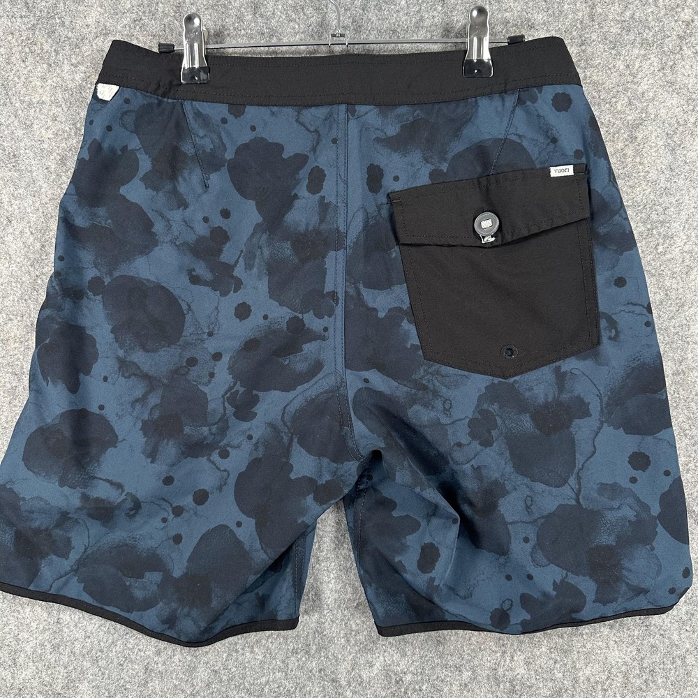 Vuori Shorts Mens 30 Blue Black Camo Cruise Board Short Hybrid Swim V314 - Picture 8 of 13